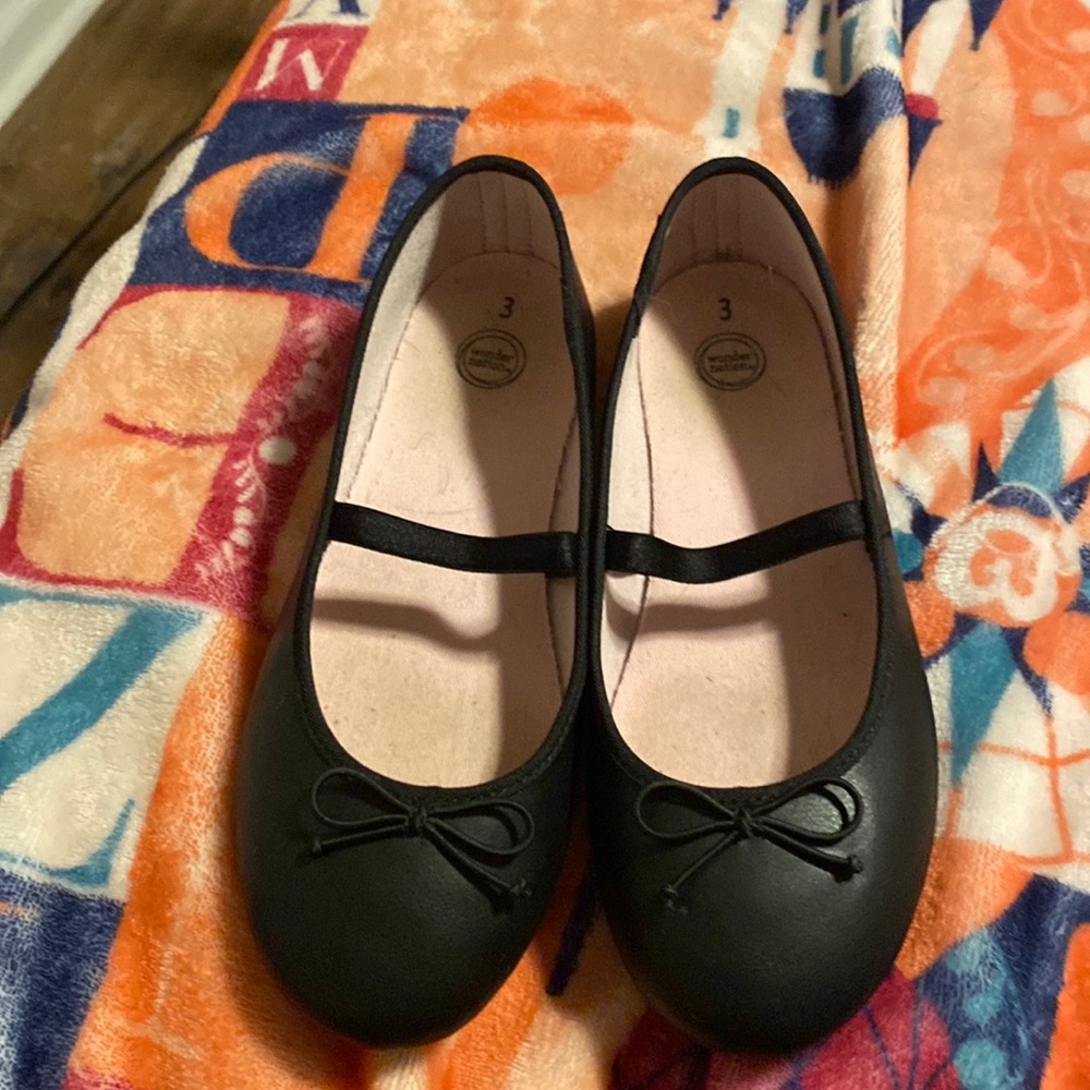 Kids ballet flats